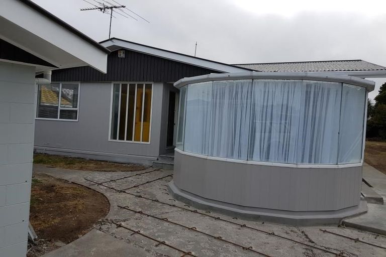 Photo of property in 19c Royal Park Drive, Parklands, Christchurch, 8083