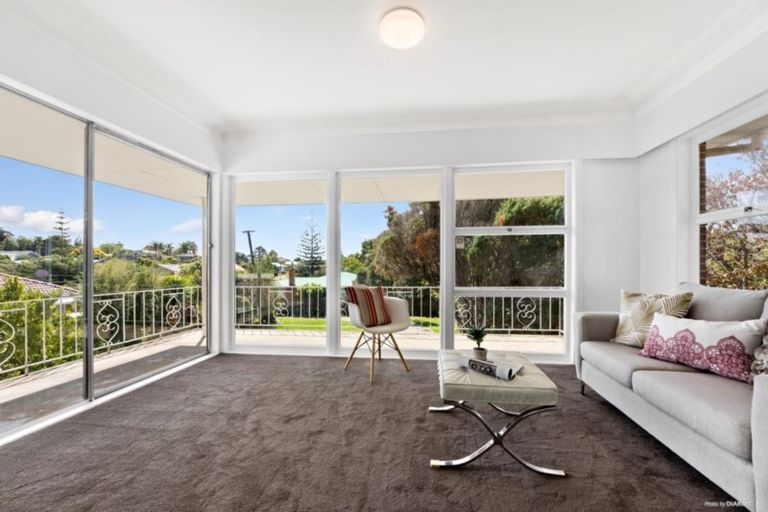 Photo of property in 34 Kohekohe Street, New Lynn, Auckland, 0600