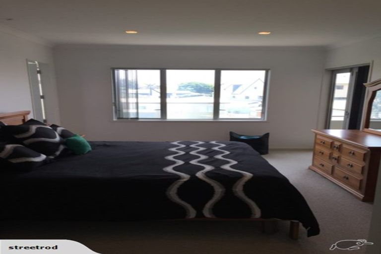 Photo of property in 106b Karewa Parade, Papamoa Beach, Papamoa, 3118