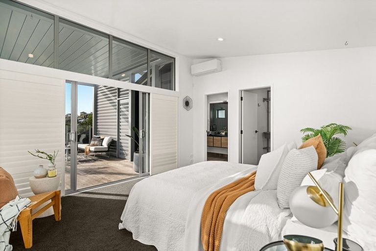 Photo of property in 38 Holcombrooke Lane, Welcome Bay, Tauranga, 3175