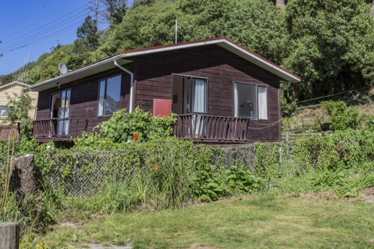 Photo of property in 46 Moody Street, Gore Bay, Cheviot, 7383