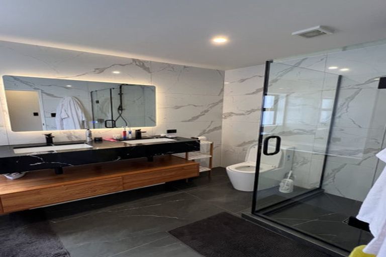 Photo of property in 3 Wyon Way, Flat Bush, Auckland, 2016