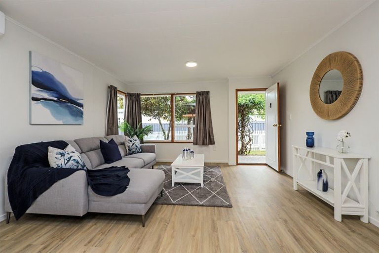 Photo of property in 2/707 York Street, Mahora, Hastings, 4120