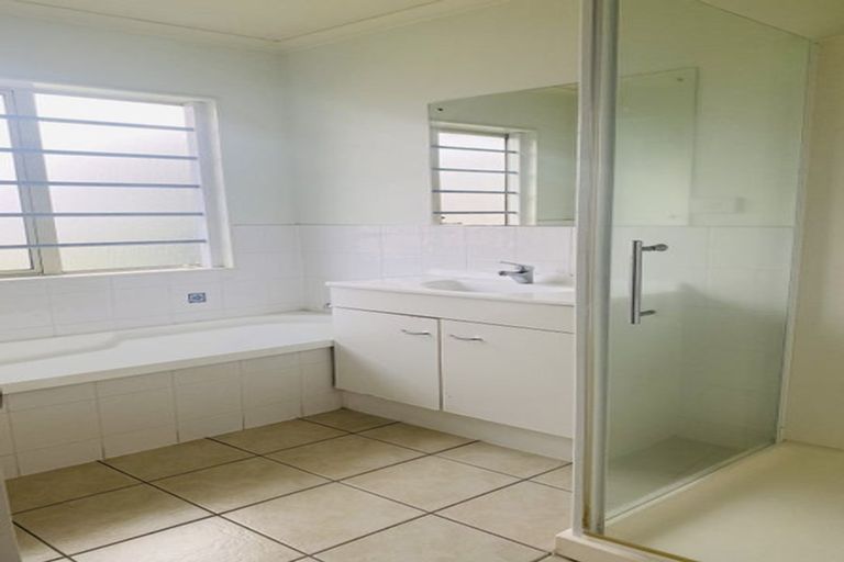 Photo of property in 31 Hilltop Road, Flat Bush, Auckland, 2019