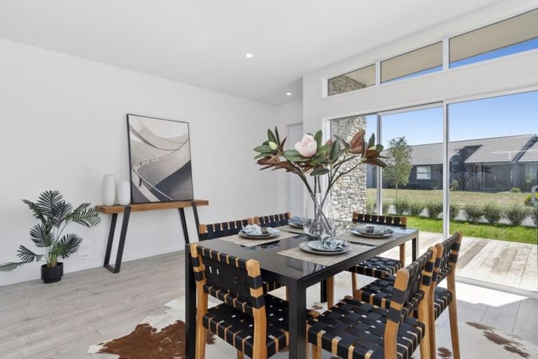 Photo of property in 37 Awatira Drive, Papamoa Beach, Papamoa, 3118