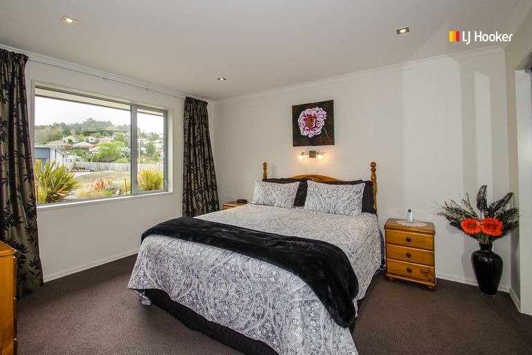 Photo of property in 28 Severn Street, Green Island, Dunedin, 9018