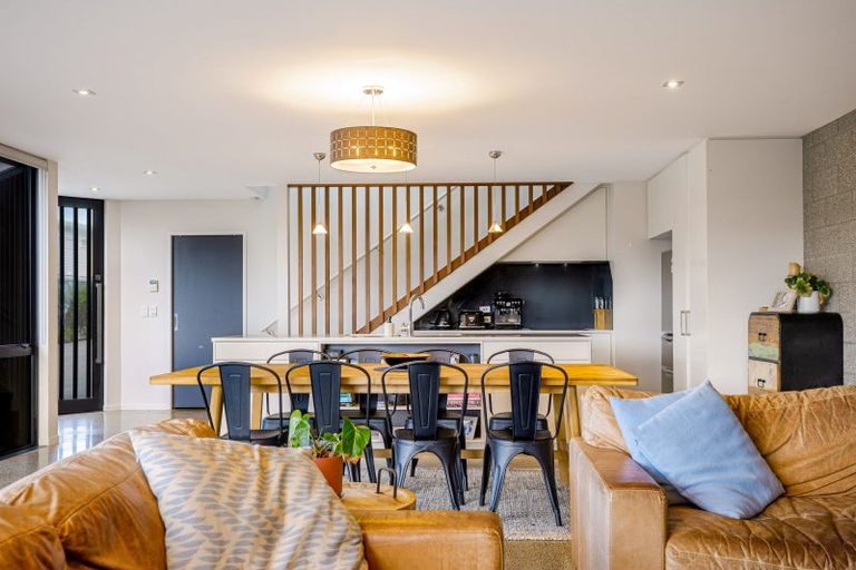 Photo of property in 35a Rothesay Bay Road, Rothesay Bay, Auckland, 0630