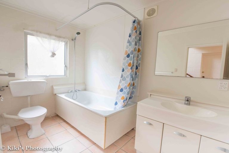 Photo of property in 19 Dunraven Place, Torbay, Auckland, 0630