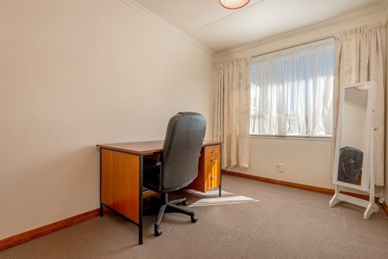 Photo of property in 63 Miro Street, Takaro, Palmerston North, 4410