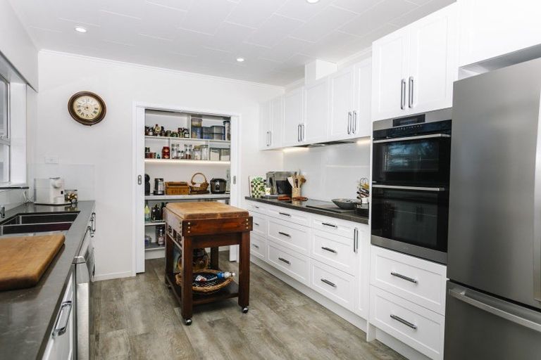 Photo of property in 34 Ruahine Street, Dannevirke, 4930