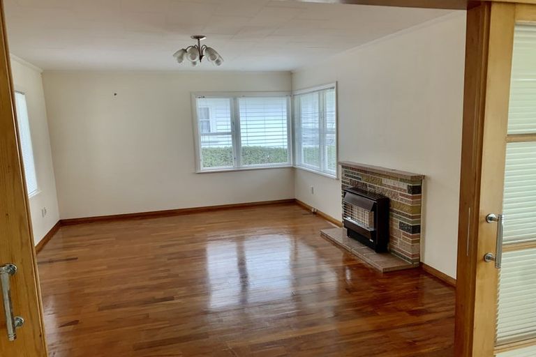 Photo of property in 32 Fraser Street, Wainuiomata, Lower Hutt, 5014