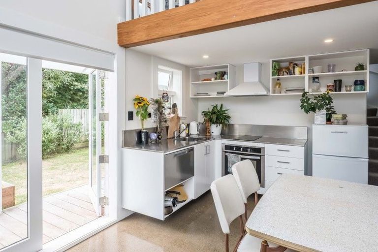 Photo of property in 1 Overtoun Terrace, Hataitai, Wellington, 6021