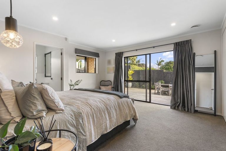 Photo of property in 11 Leicester Parade, Somerville, Auckland, 2014
