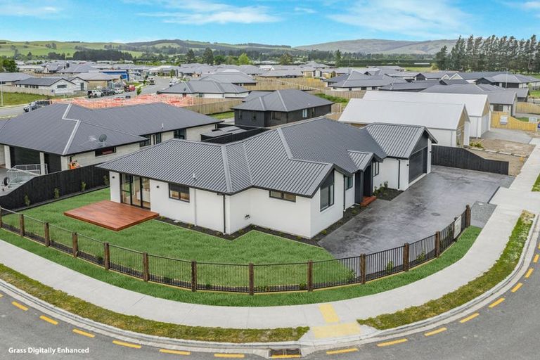 Photo of property in 54 Greig Crescent, Amberley, 7410