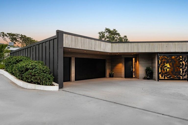 Photo of property in 218a Lake Road, Hauraki, Auckland, 0622