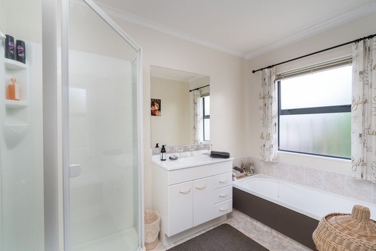 Photo of property in 2/4 The Grove, Nukuhau, Taupo, 3330