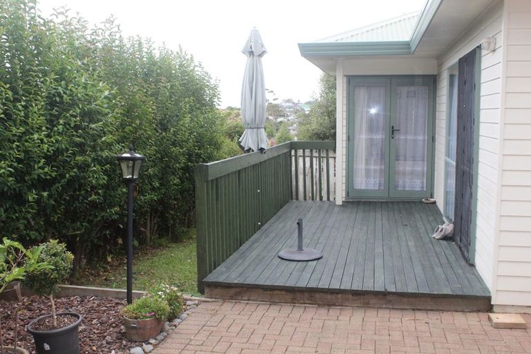 Photo of property in 2/15 Manuka Road, Bayview, Auckland, 0629