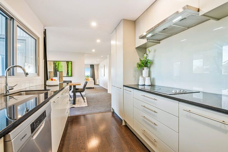 Photo of property in 44 Grenada Avenue, Forrest Hill, Auckland, 0620