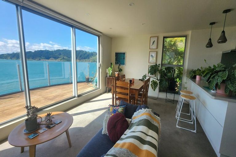 Photo of property in 218 Evans Bay Parade, Hataitai, Wellington, 6021