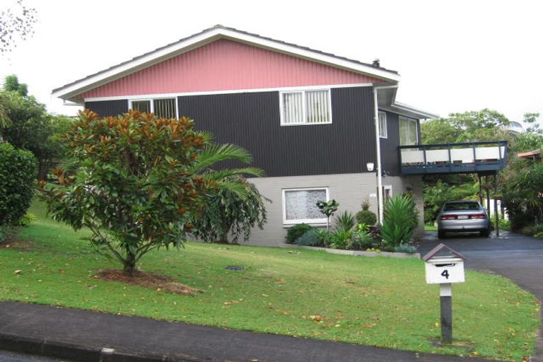 Photo of property in 4 Chrome Place, Henderson, Auckland, 0612
