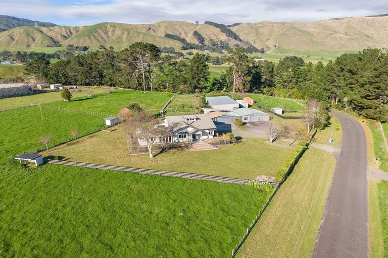Photo of property in 101 Albert Road, Tokomaru, Palmerston North, 4474