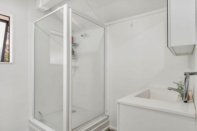 Photo of property in 2/18 Carnot Street, Glenholme, Rotorua, 3010