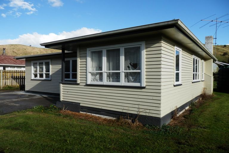 Photo of property in 43b Main Road, Te Karaka, 4022