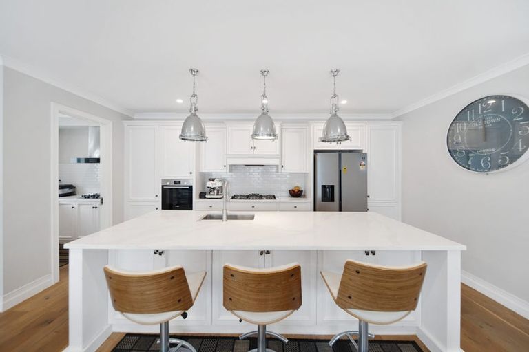 Photo of property in 2 Bela Vista Boulevard, Swanson, Auckland, 0614