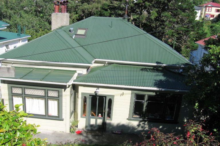 Photo of property in 123 Kelburn Parade, Kelburn, Wellington, 6012