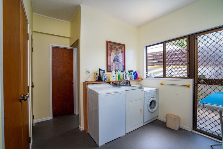 Photo of property in 67 Chesham Avenue, Waipahihi, Taupo, 3330