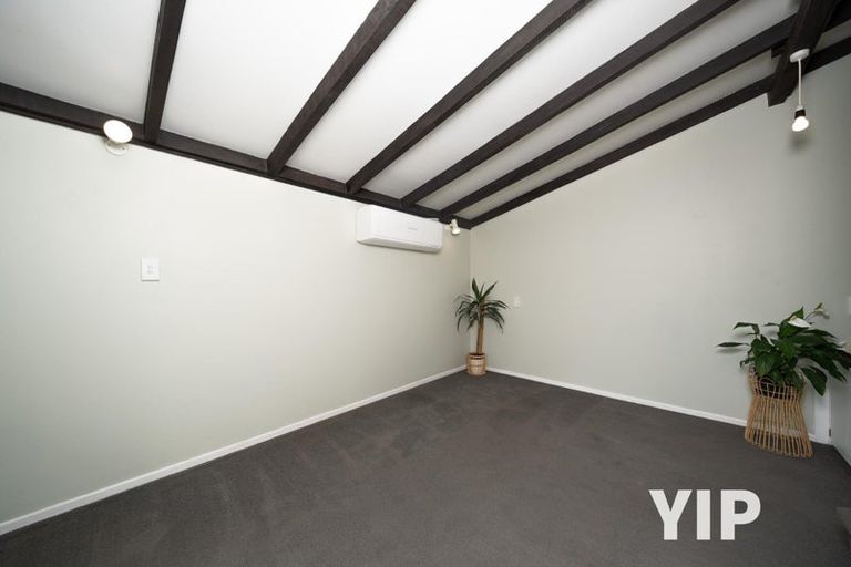 Photo of property in 16 Carluke Street, Paparangi, Wellington, 6037