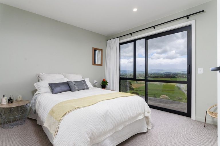 Photo of property in 12 Airstrip Ridge Road, Parkvale, Carterton, 5792