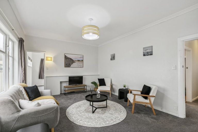 Photo of property in 62 Beauchamp Street, Tawa, Wellington, 5028