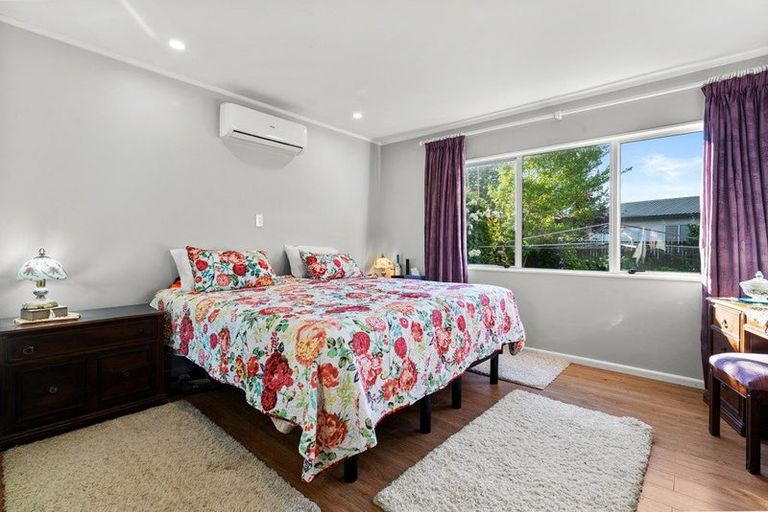 Photo of property in 2/114 Clevedon Road, Papakura, 2110