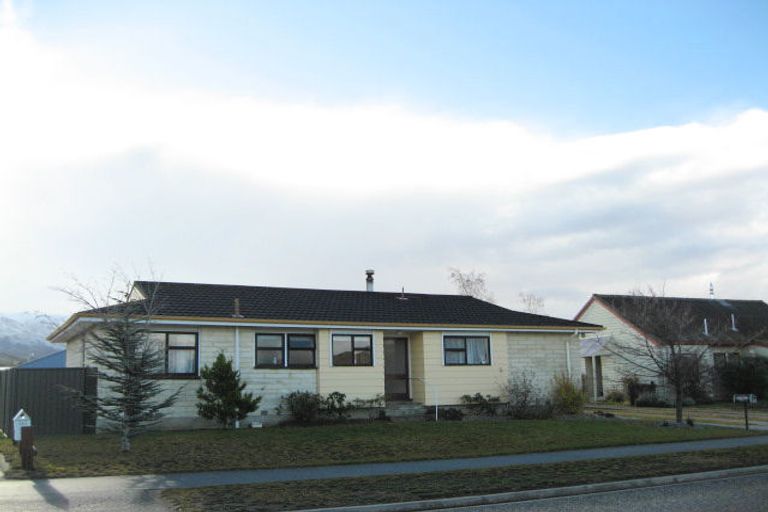 Photo of property in 166 Waenga Drive, Cromwell, 9310