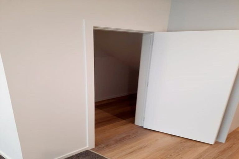 Photo of property in 2/240 Stokes Valley Road, Stokes Valley, Lower Hutt, 5019