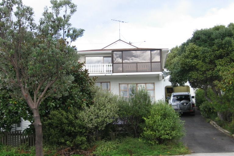 Photo of property in 80 Bay Street, Red Beach, 0932