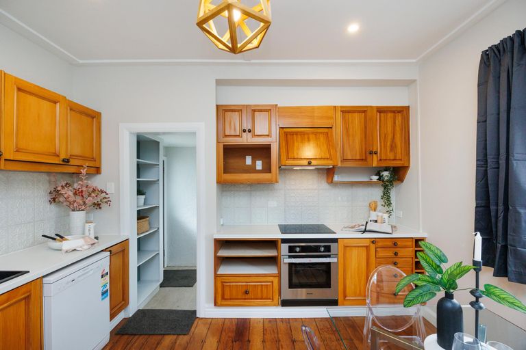 Photo of property in 72 Church Street, Awapuni, Palmerston North, 4412