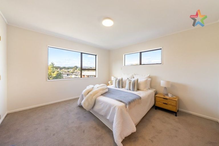 Photo of property in 14 Shackle Lane, Whitby, Porirua, 5024