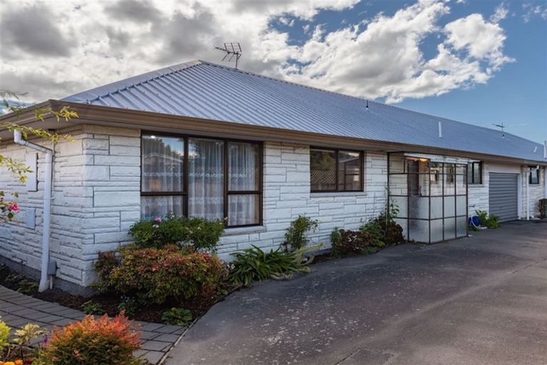 Photo of property in 1/17 Koromiko Street, Saint Martins, Christchurch, 8022