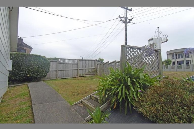 Photo of property in 15 Orchard Road, Browns Bay, Auckland, 0630