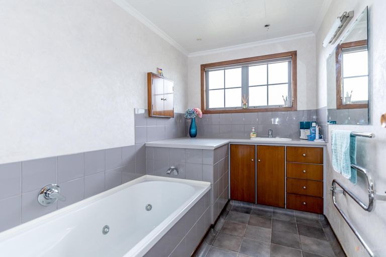 Photo of property in 78 Peel Street, Geraldine, 7930