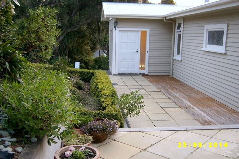 Photo of property in 1 Espin Crescent, Karori, Wellington, 6012