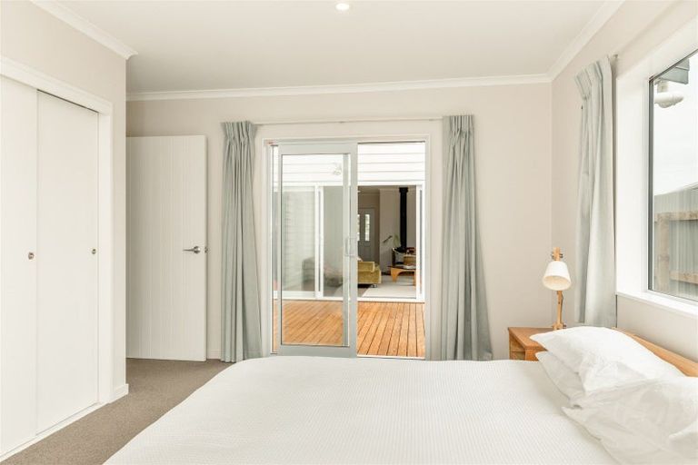 Photo of property in 9 Russell Street, Westport, 7825