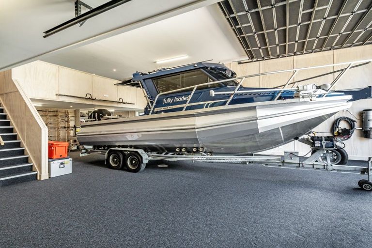 Photo of property in 32 Wallis Street, Raglan, 3225