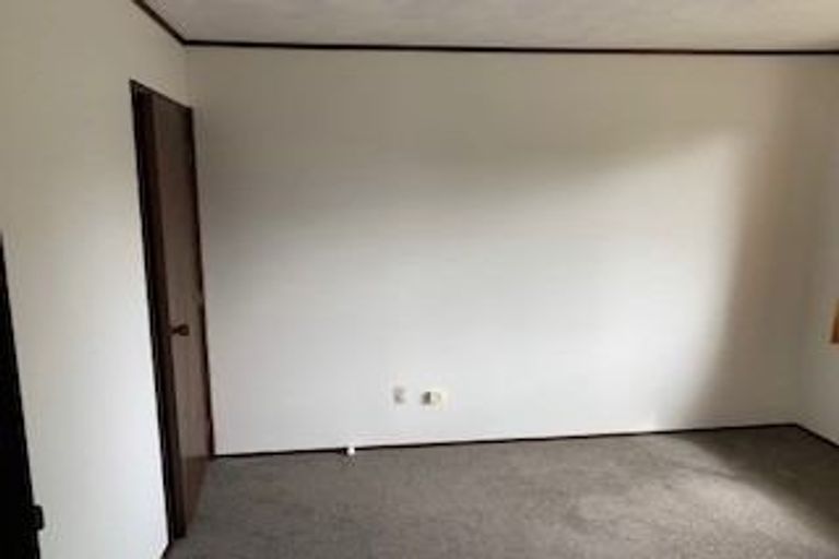 Photo of property in 2/139a Mokoia Road, Birkenhead, Auckland, 0626