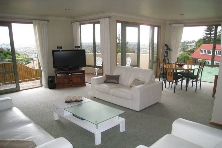 Photo of property in 36a Whareora Terrace, Cashmere, Christchurch, 8022