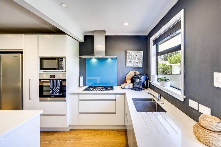 Photo of property in 32 Menin Road, Onekawa, Napier, 4110