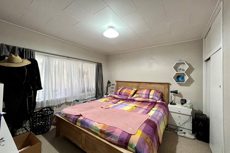 Photo of property in 2/166 Gloucester Street, Taradale, Napier, 4112