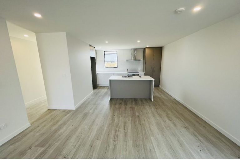 Photo of property in 10/6 Skibbereen Drive, Halswell, Christchurch, 8025